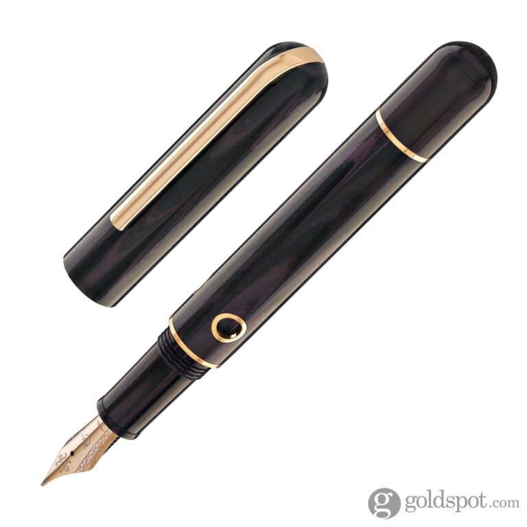 Nahvalur Nautilus Fountain Pen in Stylophora Berry — Double Broad